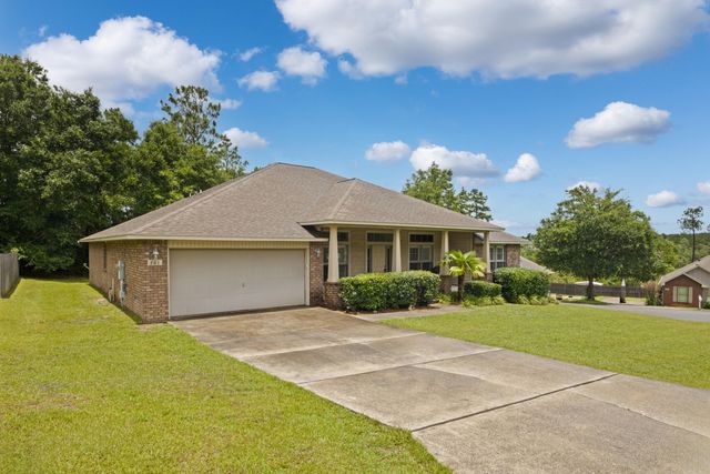 201 Pinque Coat Court, Crestview, FL 32536