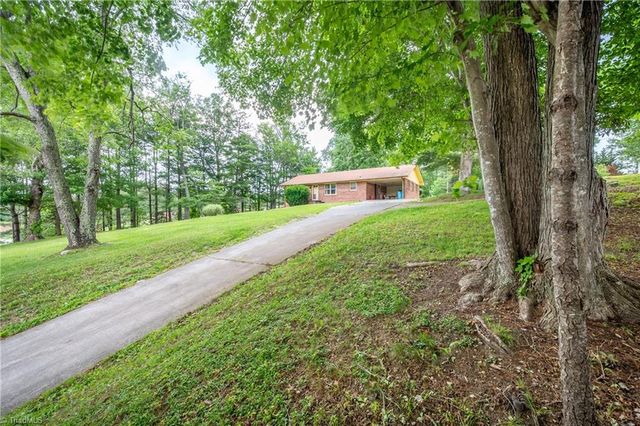 3987 Webbs Mill Road N, Floyd, VA 24149