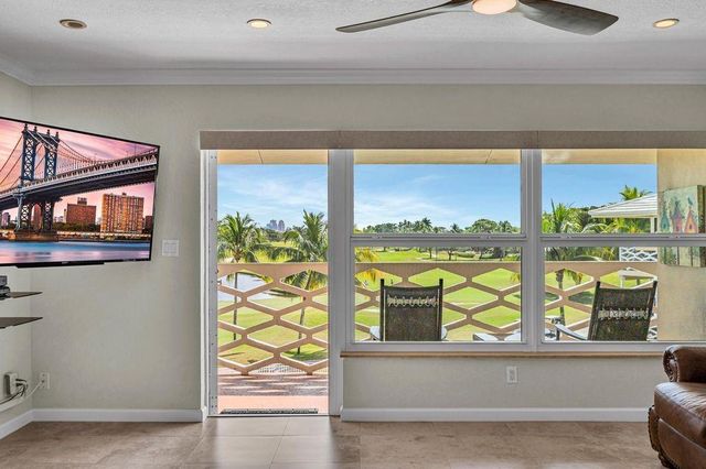 4836 NE 23rd Avenue 27, Fort Lauderdale, FL 33308