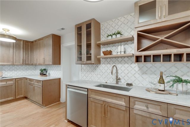403 Berwickshire Dr, Henrico, VA 23229