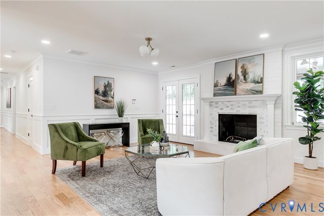 403 Berwickshire Dr, Henrico, VA 23229