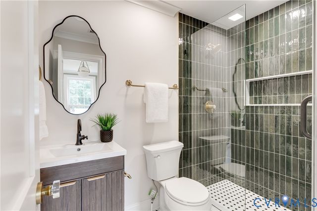 403 Berwickshire Dr, Henrico, VA 23229