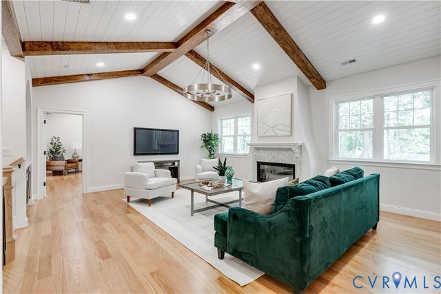 403 Berwickshire Dr, Henrico, VA 23229