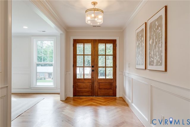 403 Berwickshire Dr, Henrico, VA 23229