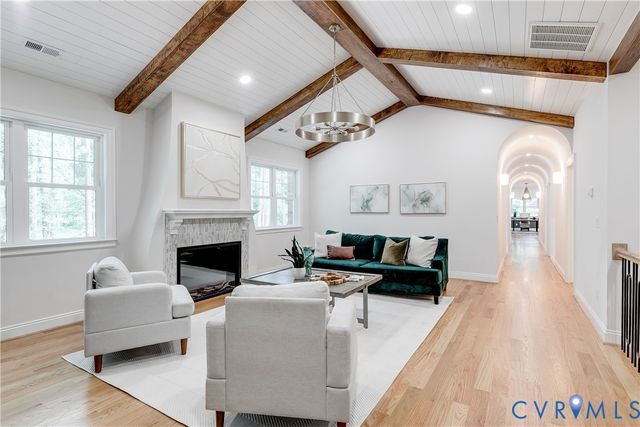 403 Berwickshire Dr, Henrico, VA 23229