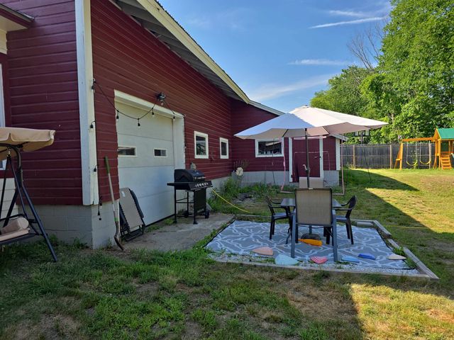 469 Old Claremont Road, Charlestown, NH 03603
