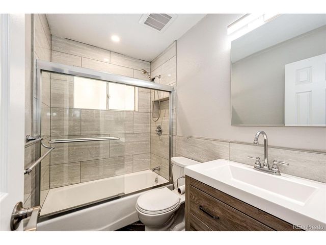 10880 Mildred Dr, Northglenn, CO 80233