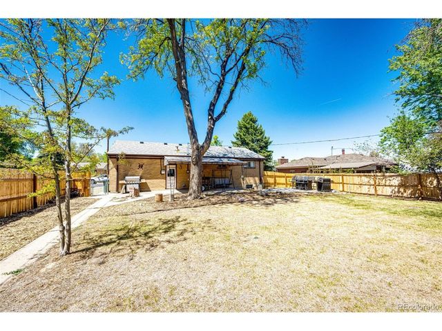 10880 Mildred Dr, Northglenn, CO 80233