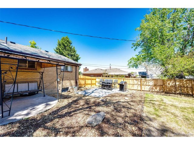 10880 Mildred Dr, Northglenn, CO 80233