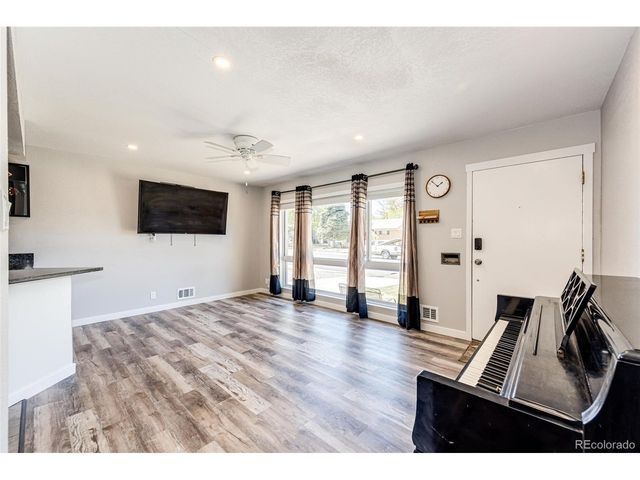 10880 Mildred Dr, Northglenn, CO 80233