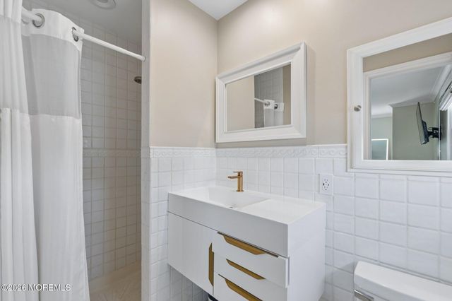 2225 Riviera Parkway, Point Pleasant, NJ 08742