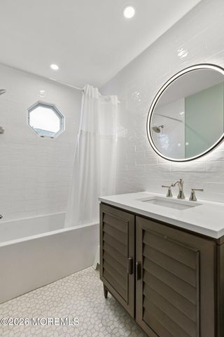 2225 Riviera Parkway, Point Pleasant, NJ 08742