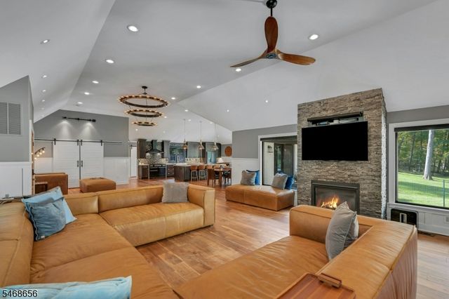 15 SHERWOOD DRIVE, Watchung Boro, NJ 07069
