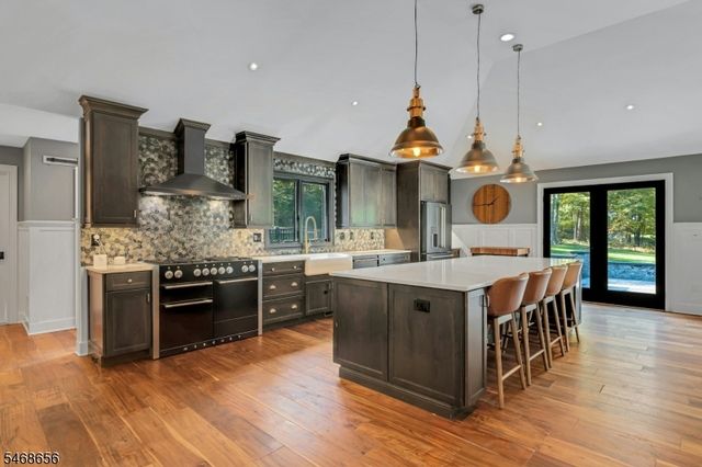 15 SHERWOOD DRIVE, Watchung Boro, NJ 07069