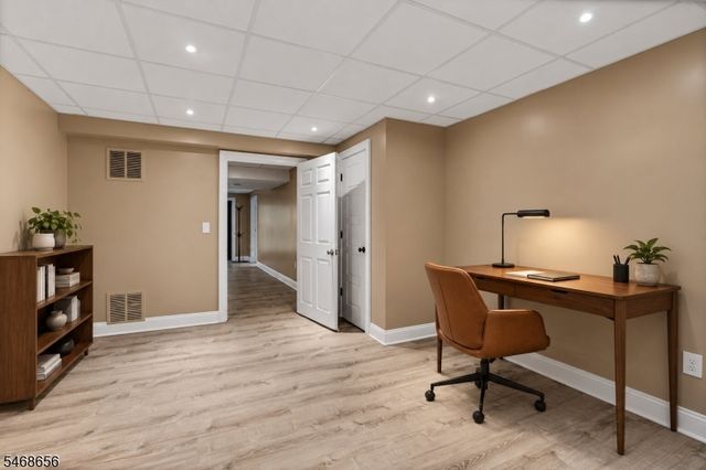 15 SHERWOOD DRIVE, Watchung Boro, NJ 07069