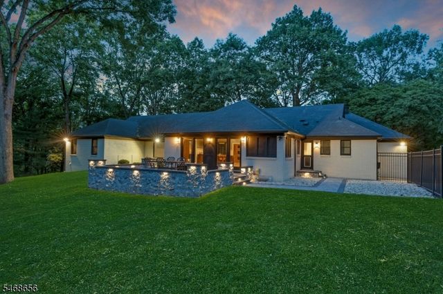 15 SHERWOOD DRIVE, Watchung Boro, NJ 07069