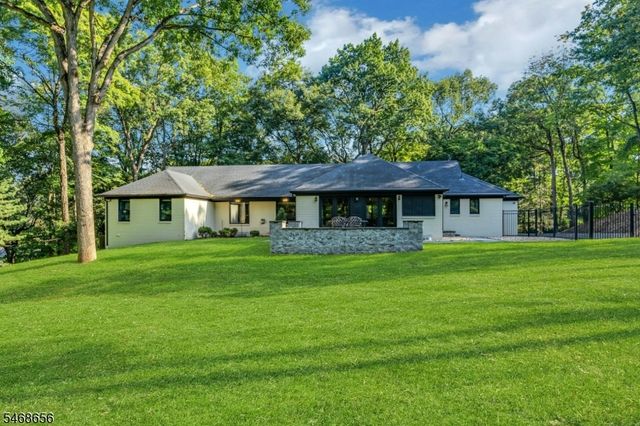 15 SHERWOOD DRIVE, Watchung Boro, NJ 07069