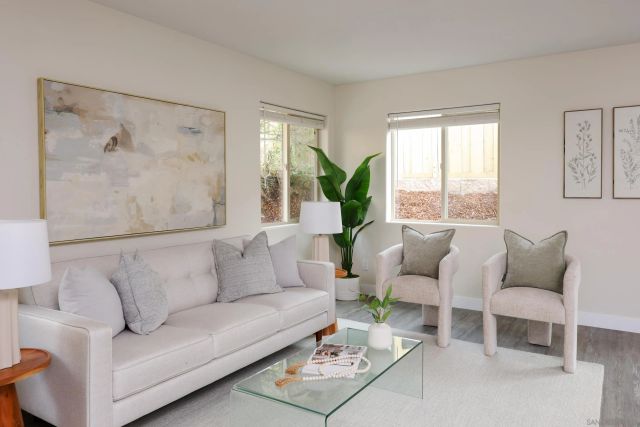 2403 Torrejon, Carlsbad, CA 92009