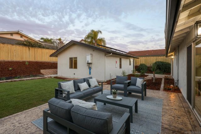 2403 Torrejon, Carlsbad, CA 92009
