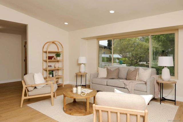 2403 Torrejon, Carlsbad, CA 92009
