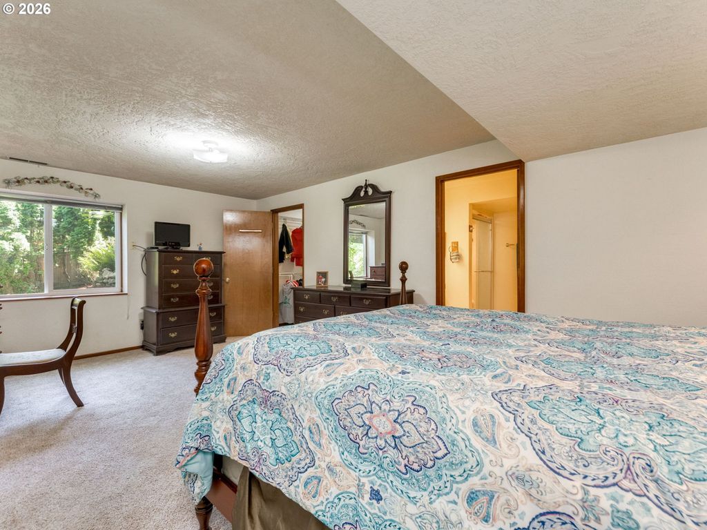 Image 31 of property listing at 800 Nw MICHELBOOK Ln, Mc Minnville, OR 97128