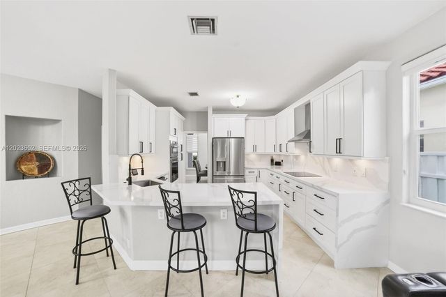 16387 NW 13th St, Pembroke Pines, FL 33028