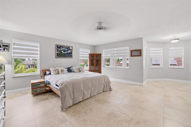 16387 NW 13th St, Pembroke Pines, FL 33028