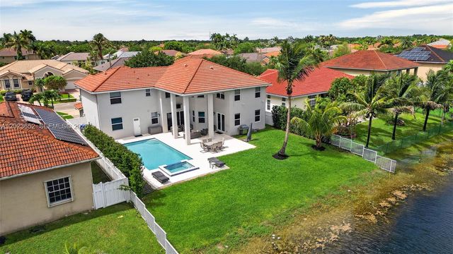 16387 NW 13th St, Pembroke Pines, FL 33028