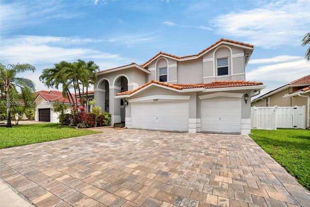 16387 NW 13th St, Pembroke Pines, FL 33028