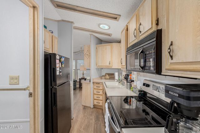 7750 E BROADWAY Road 209, Mesa, AZ 85208