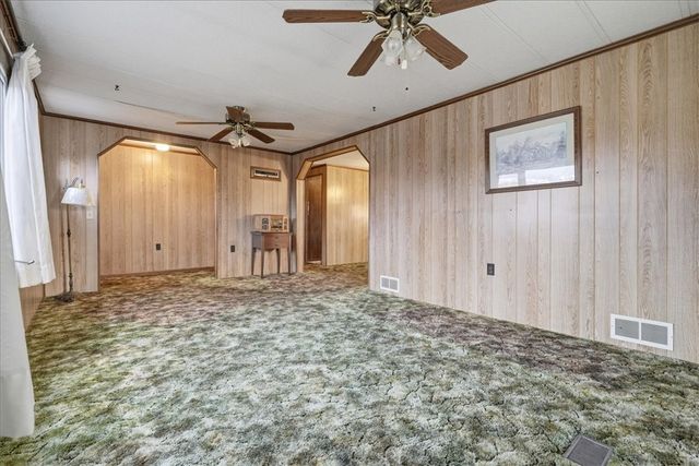 20 Jean St, Rostraver, PA 15012