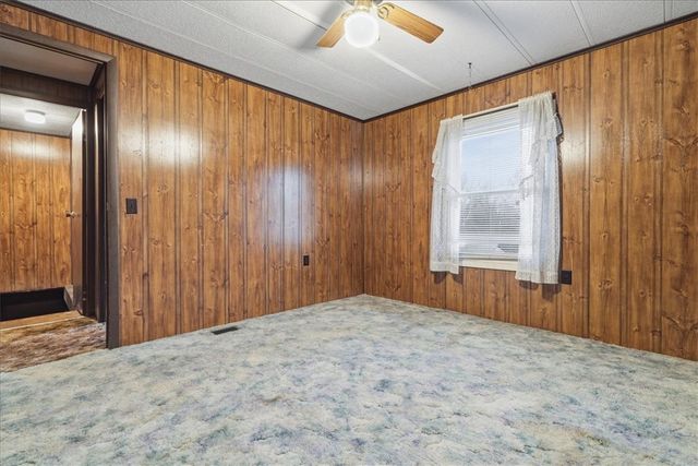 20 Jean St, Rostraver, PA 15012