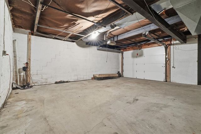 20 Jean St, Rostraver, PA 15012