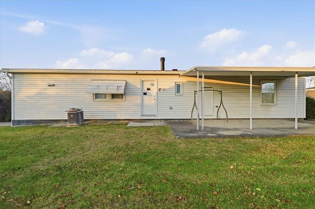 20 Jean St, Rostraver, PA 15012