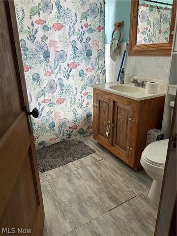 17445 Northwood Avenue, Lakewood, OH 44107