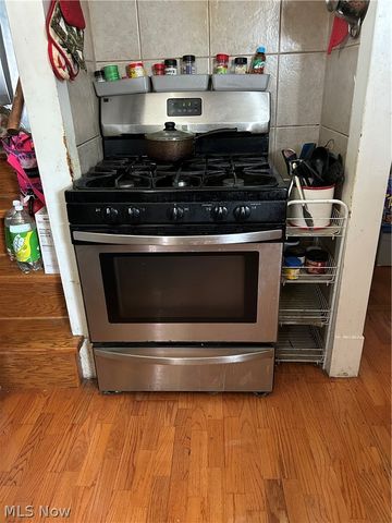 17445 Northwood Avenue, Lakewood, OH 44107