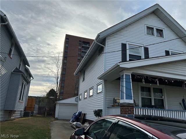 17445 Northwood Avenue, Lakewood, OH 44107