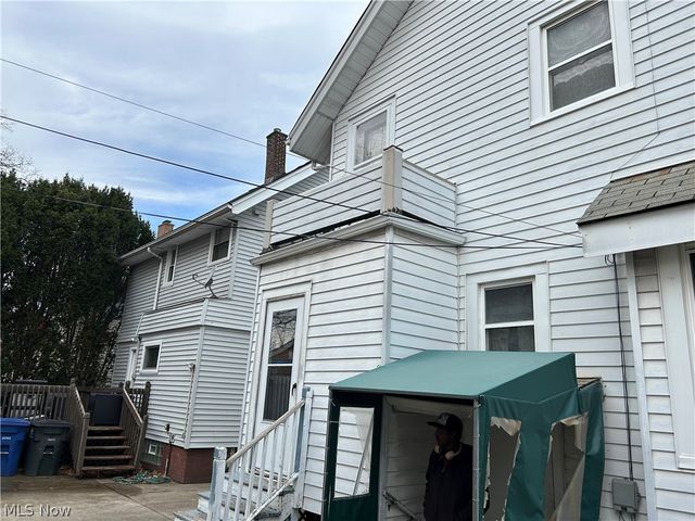 17445 Northwood Avenue, Lakewood, OH 44107