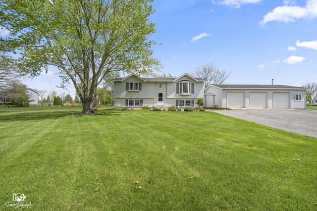 27057 S Woodlawn Avenue, Crete, IL 60417
