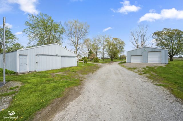 27057 S Woodlawn Avenue, Crete, IL 60417