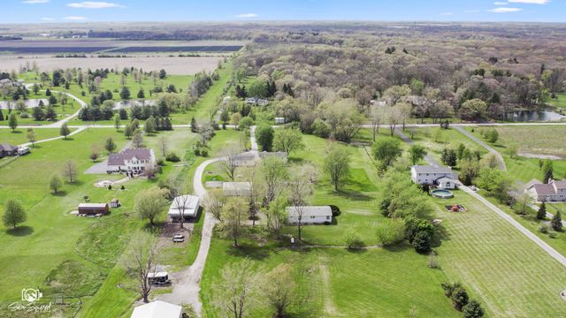 27057 S Woodlawn Avenue, Crete, IL 60417