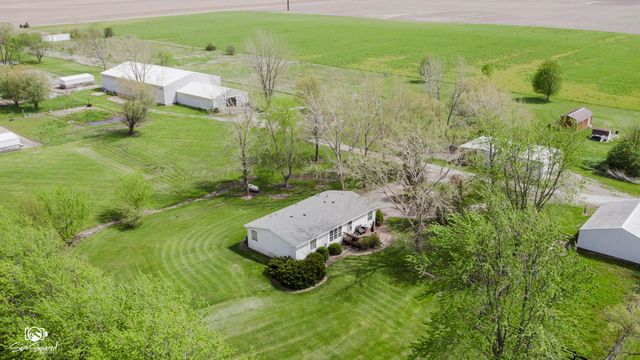27057 S Woodlawn Avenue, Crete, IL 60417