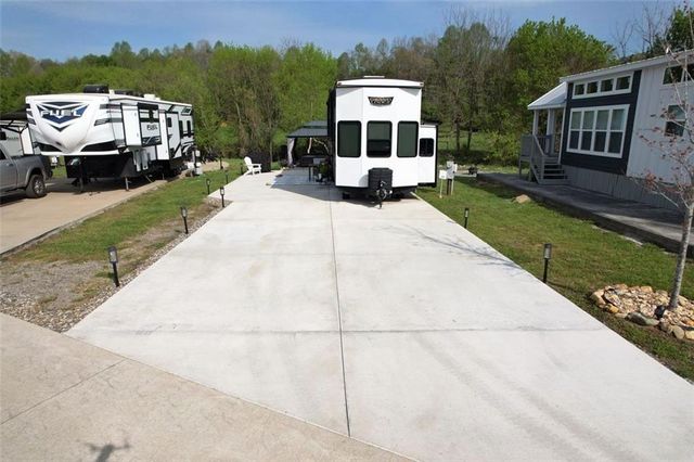 121 Mountain Meadows Drive, Morganton, GA 30560