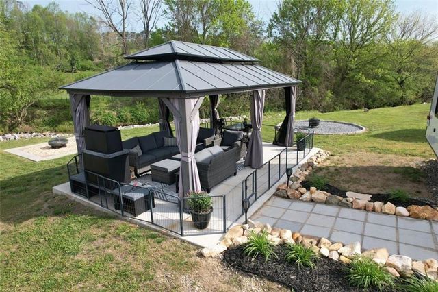 121 Mountain Meadows Drive, Morganton, GA 30560