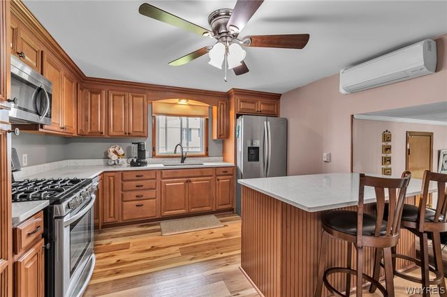 15 Willow Drive, West Seneca, NY 14224