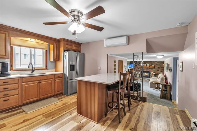 15 Willow Drive, West Seneca, NY 14224