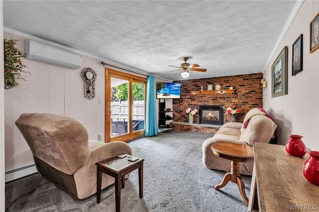 15 Willow Drive, West Seneca, NY 14224