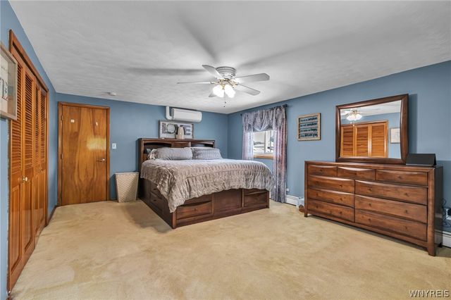 15 Willow Drive, West Seneca, NY 14224