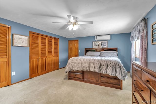 15 Willow Drive, West Seneca, NY 14224