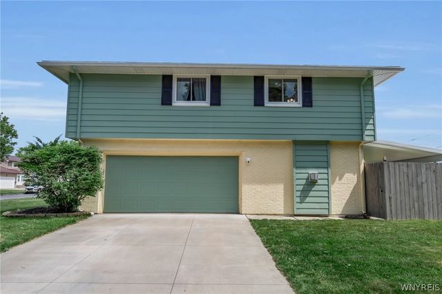 15 Willow Drive, West Seneca, NY 14224